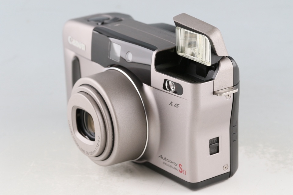 Canon Autoboy SII 35mm Point & Shoot Film Camera #60247G22