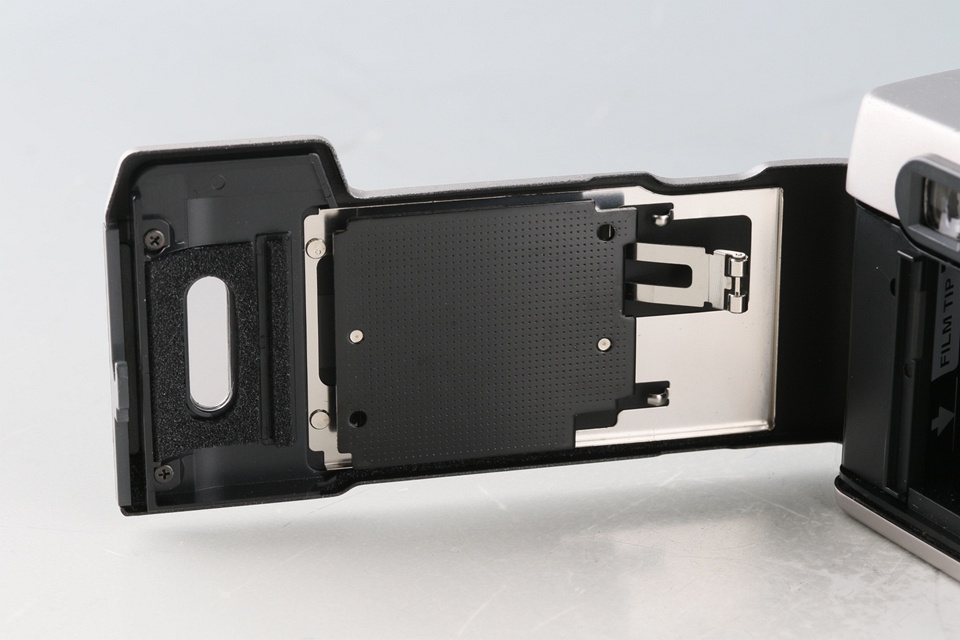 Fujifilm Klasse 35mm Point & Shoot Film Camera #60248D5