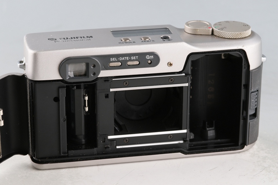 Fujifilm Klasse 35mm Point & Shoot Film Camera #60248D5