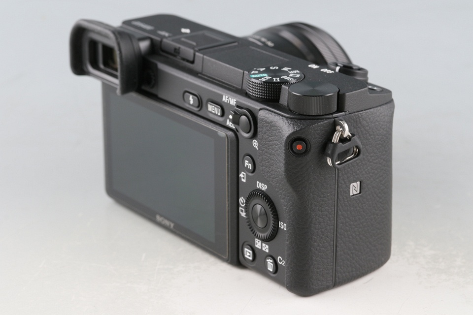 Sony α6400 + E PZ 16-50mm F/3.5-5.6 OSS + E 55-210 F/4.5-6.3 OSS Lens *Japanese version only* With B