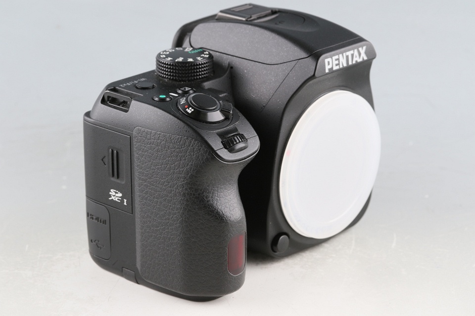 Pentax K-70 + SMC Pentax-DA 18-135mm F/3.5-5.6 ED AL IF DC WR Lens With Box #60363L6