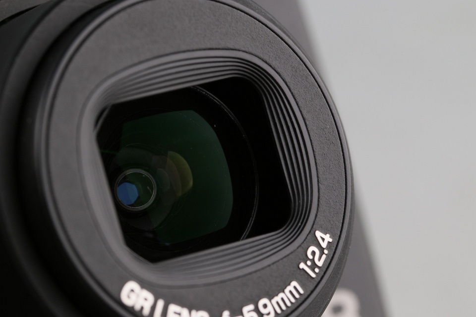 Ricoh GR II Digital Camera #60379D5