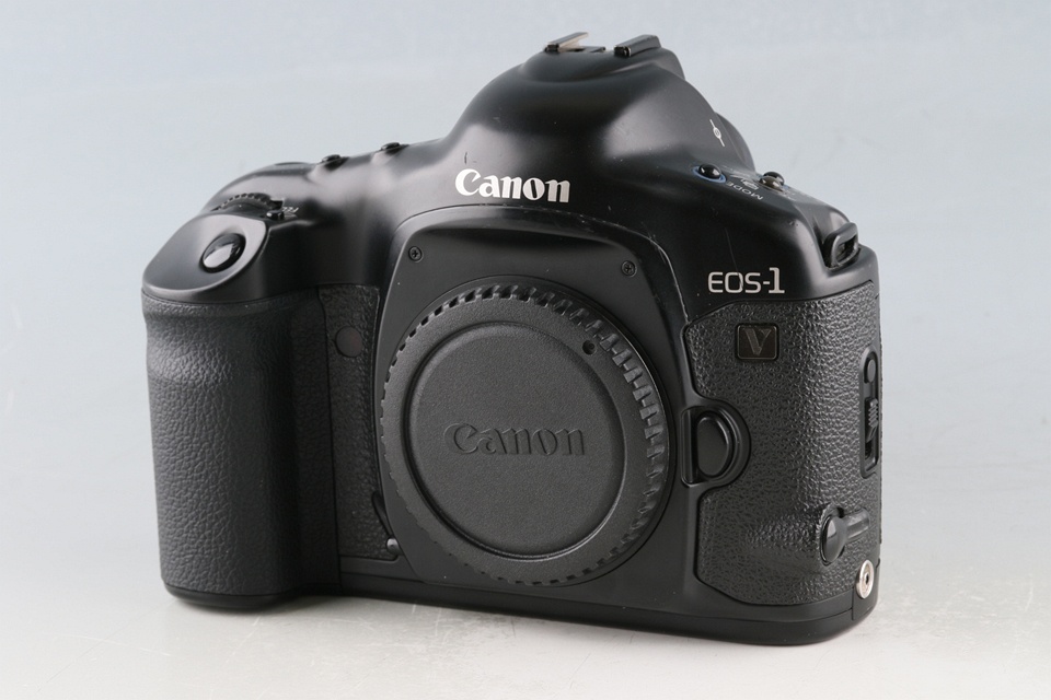Canon EOS-1V 35mm SLR Film Camera #60440E1