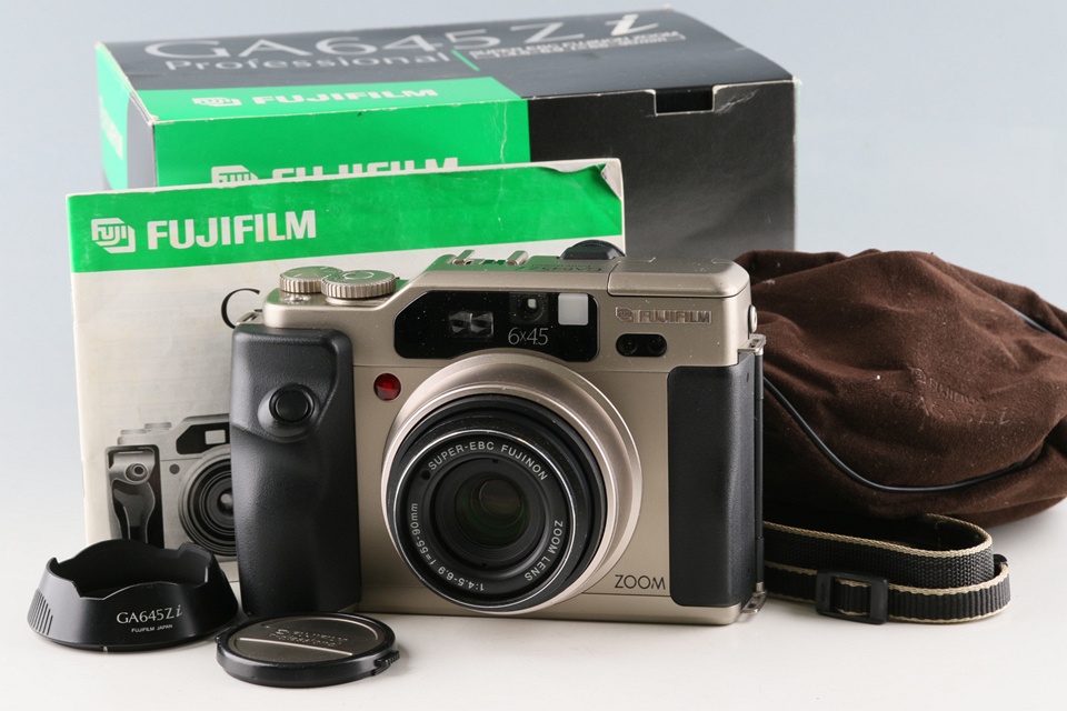 Fujifilm GA645 Zi Medium Format Film Camera With Box *Shutter Count:1400 #60570L9