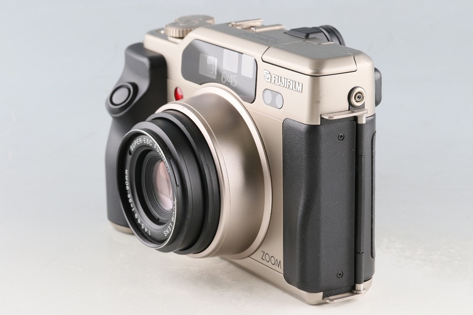 Fujifilm GA645 Zi Medium Format Film Camera With Box *Shutter Count:1400 #60570L9