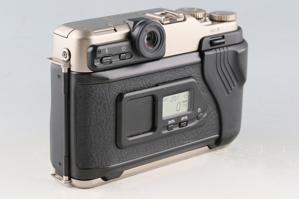 Fujifilm GA645 Zi Medium Format Film Camera With Box *Shutter Count:1400 #60570L9