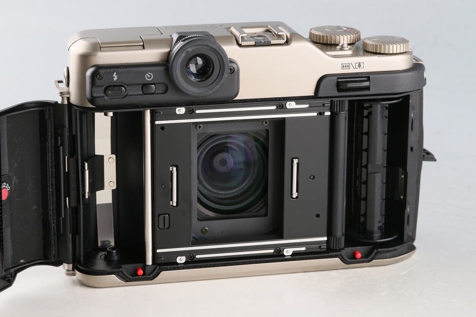 Fujifilm GA645 Zi Medium Format Film Camera With Box *Shutter Count:1400 #60570L9