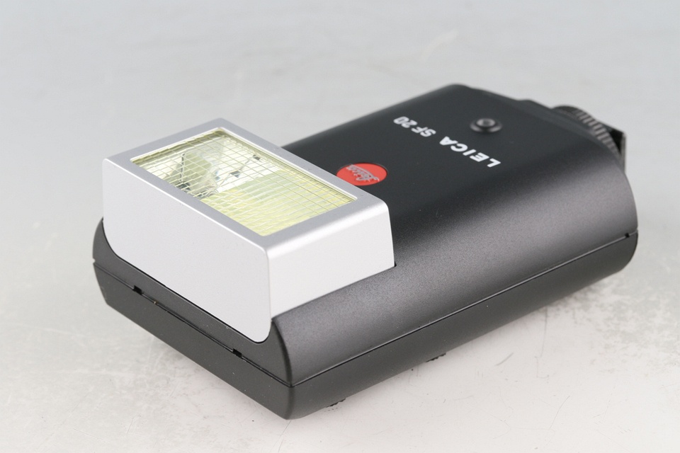Leica Flash SF 20 With Box #60599L1
