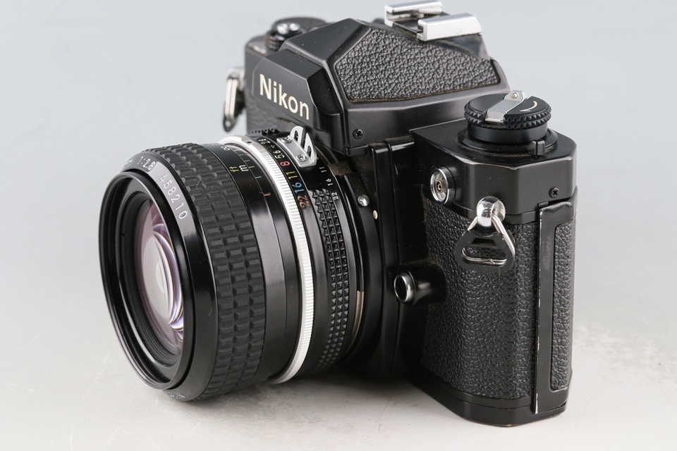 Nikon FM + Nikkor 28mm F/2.8 Ai Lens #60718D3