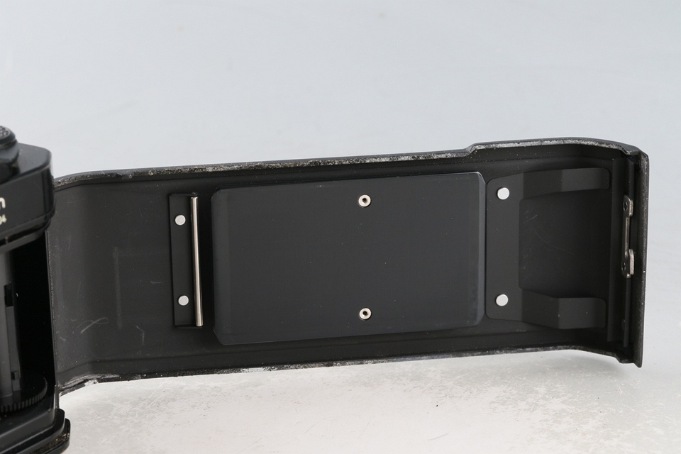 Nikon FM + Nikkor 28mm F/2.8 Ai Lens #60718D3