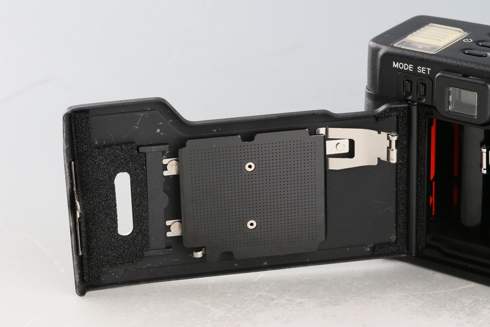 Nikon 28Ti 35mm Point & Shoot Film Camera #60731D6