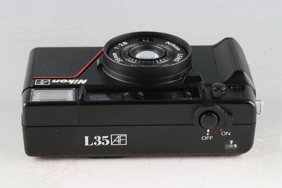 Nikon L35 AF 35mm Point & Shoot Film Camera #60869D5