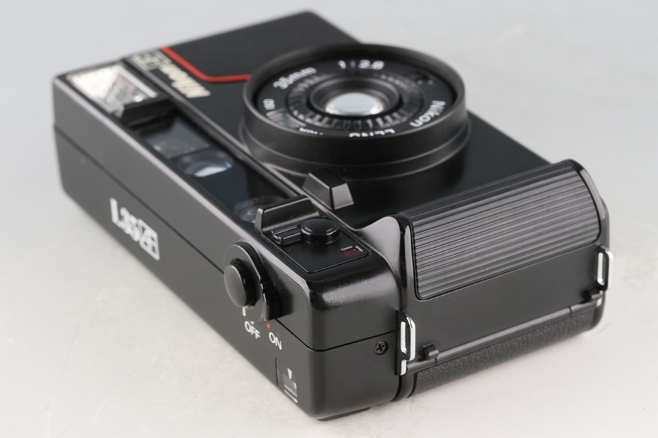 Nikon L35 AF 35mm Point & Shoot Film Camera #60869D5