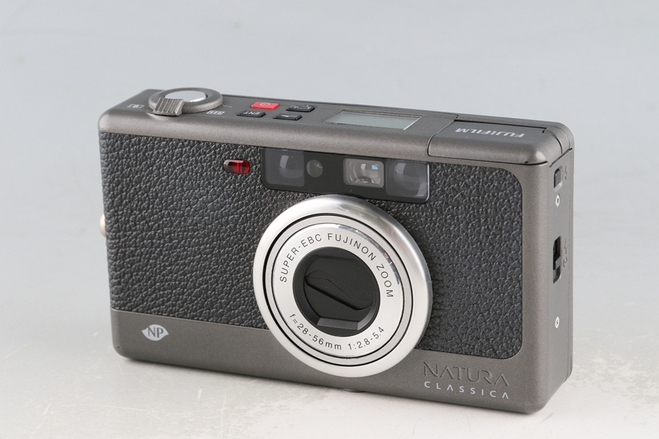 Fujifilm Natura Classica 35mm Point & Shoot Film Camera #60945D7