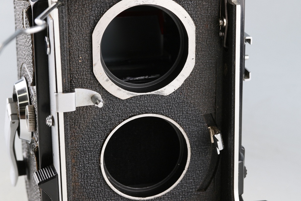 Mamiya C330 Professional + Mamiya-Sekor 80mm F/2.8 Lens #60979E3