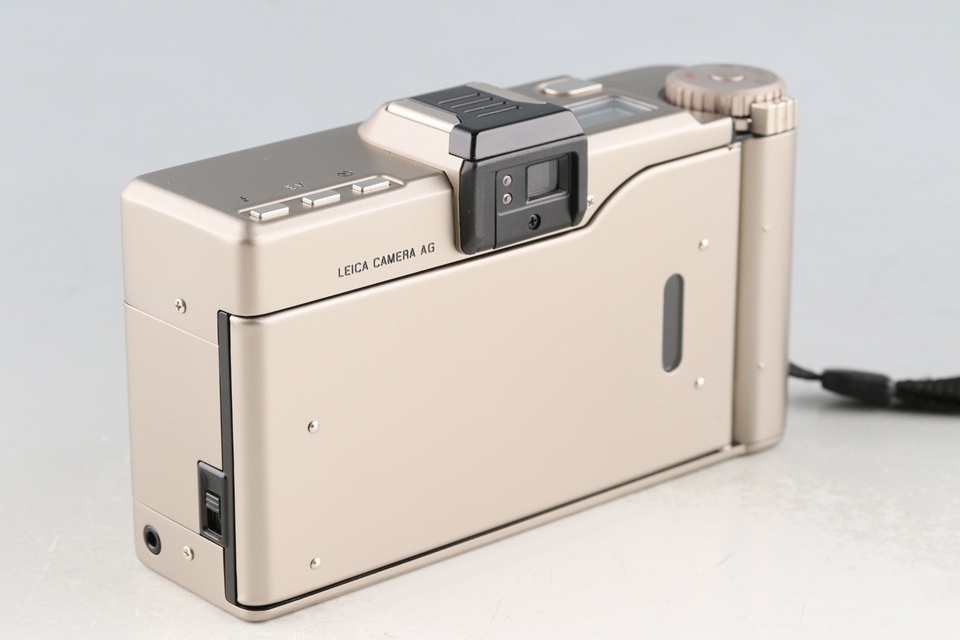 Leica minilux zoom 35mm Point & Shoot Film Camera #61000T