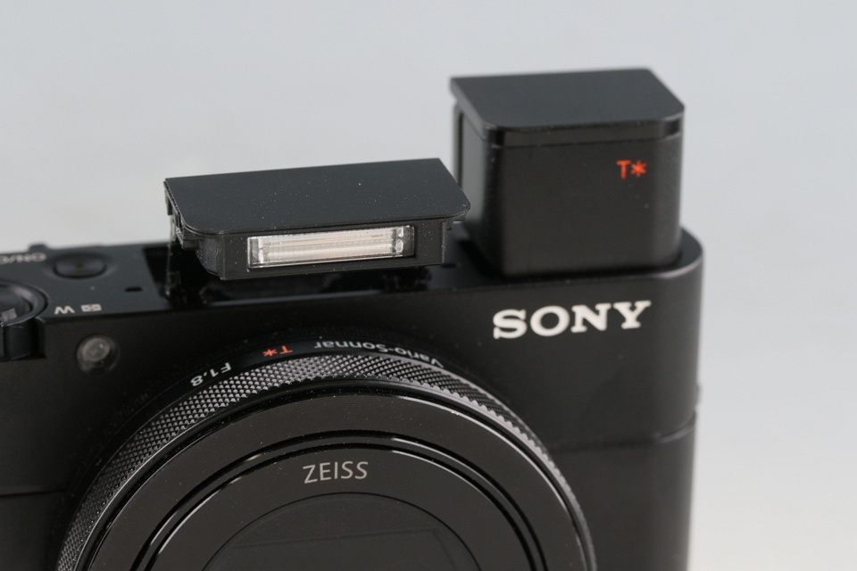 Sony Cyber-Shot DSC-RX100M5 Digital Camera *Japanese Version Only* #61143D7