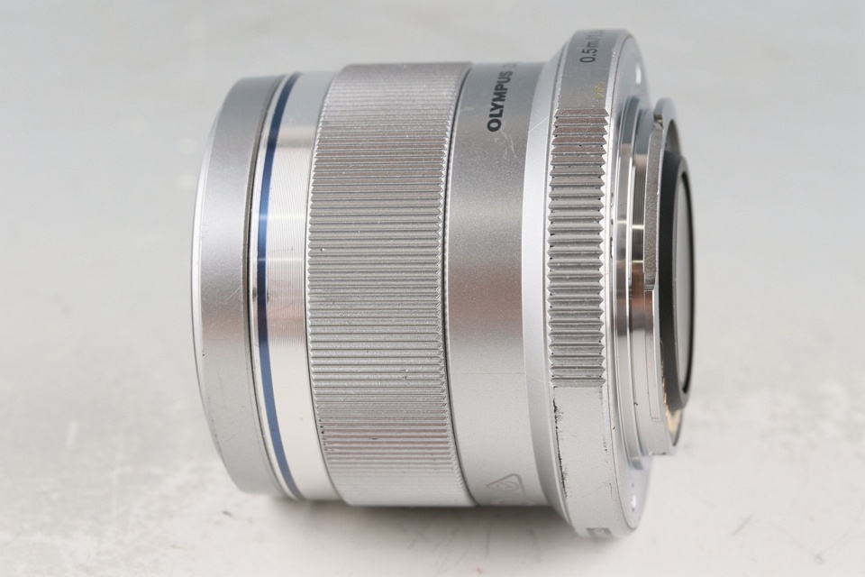 Olympus M.Zuiko Digital 45mm F/1.8 Lens or M4/3 #61172F5