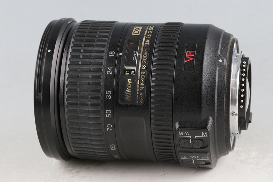 Nikon AF-S DX Nikkor 18-200mm F/3.5-5.6G ED VR Lens #61340G31