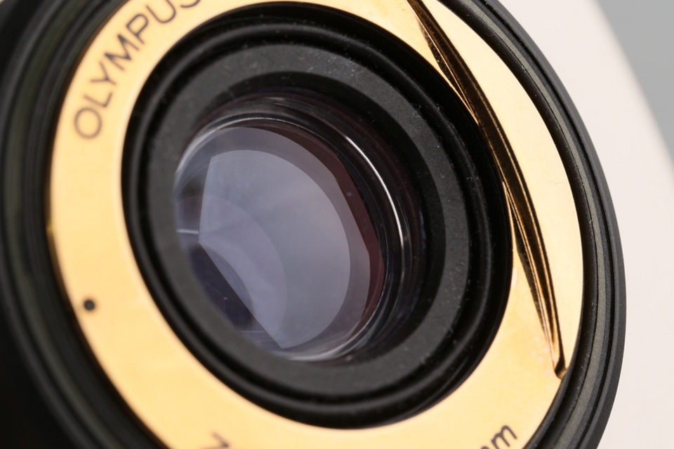 Olympus μ ZOOM 105 Deluxe 35mm Point & Shoot Film Camera #61437G32