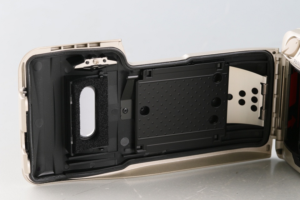 Olympus μ ZOOM 105 Deluxe 35mm Point & Shoot Film Camera #61437G32