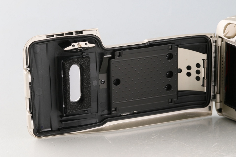 Olympus μ ZOOM 105 Deluxe 35mm Point & Shoot Film Camera #61439G32