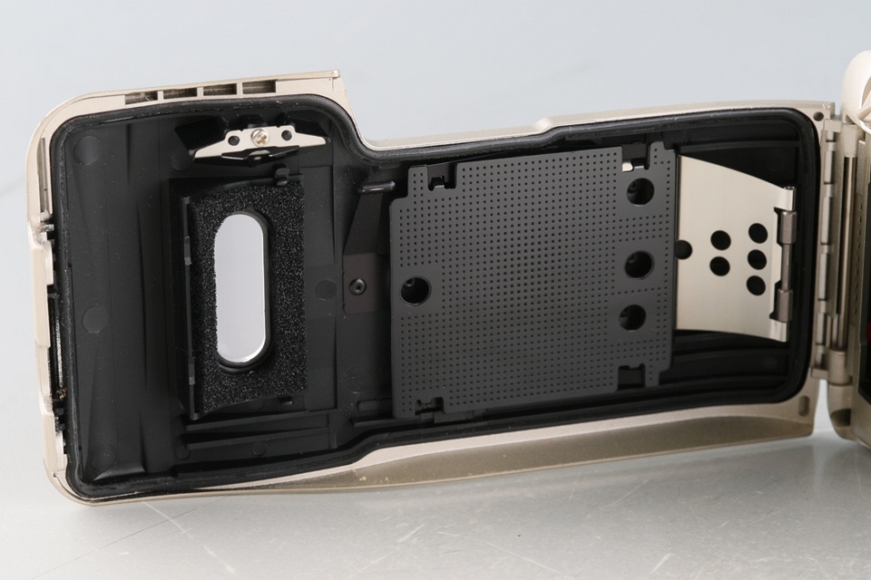 Olympus μ ZOOM 105 Deluxe 35mm Point & Shoot Film Camera #61441G32