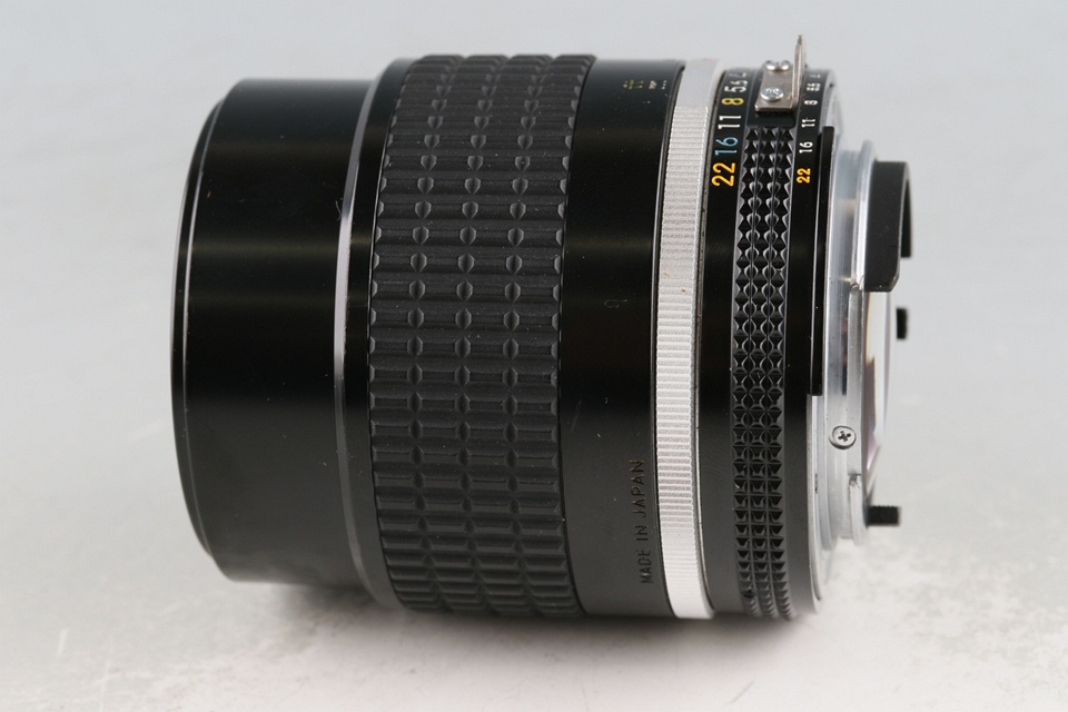 Nikon Nikkor 105mm F/2.5 Ais Lens With Box #61506L4