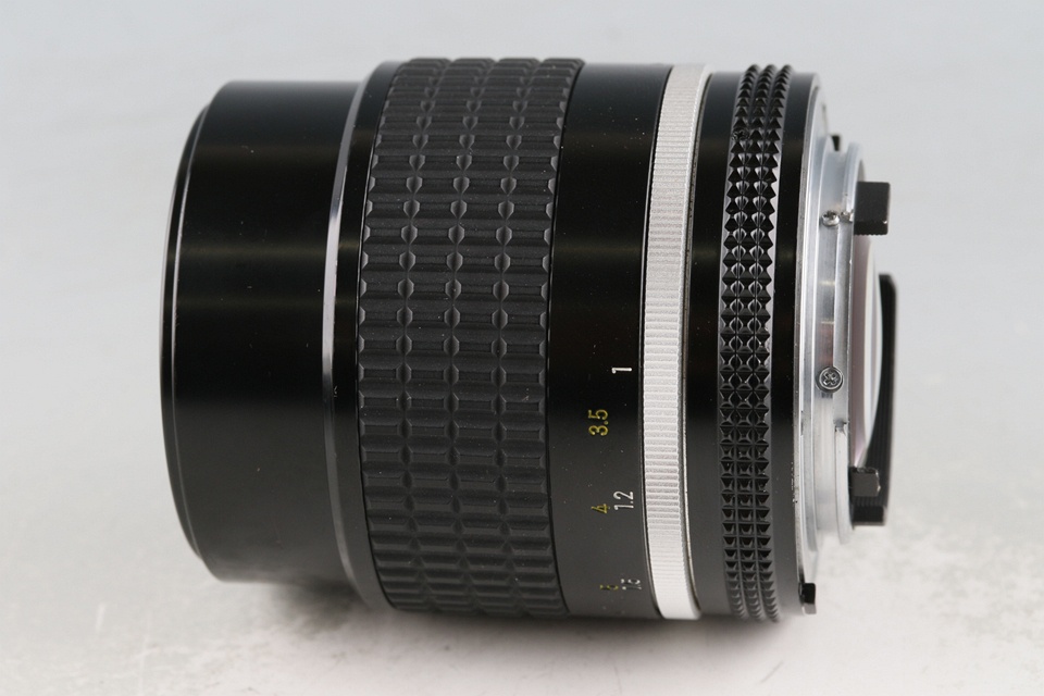 Nikon Nikkor 105mm F/2.5 Ais Lens With Box #61506L4