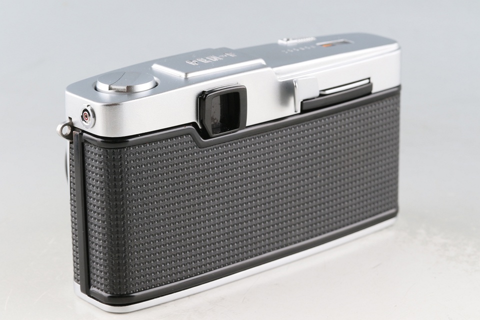 Olympus-Pen F 35mm Half Frame Camera + F. Zuiko Auto-S 38mm F/1.8 Lens #61507D4