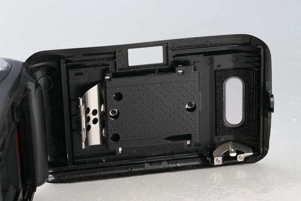 Olympus μ-1 35mm Point & Shoot Film Camera #61545G21