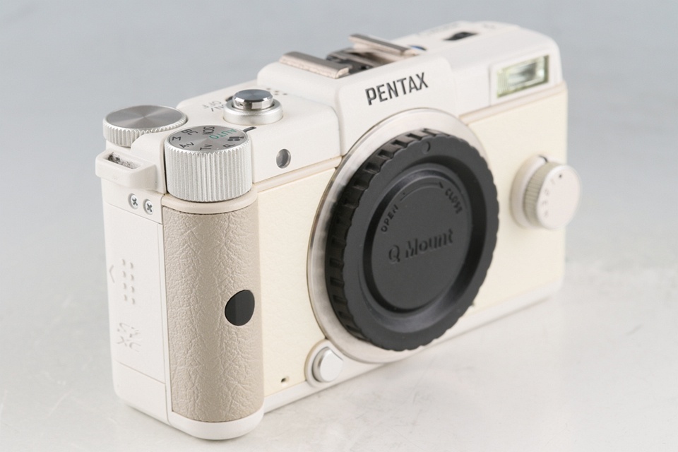 Pentax Q Mirrorless Digital Camera #61719J