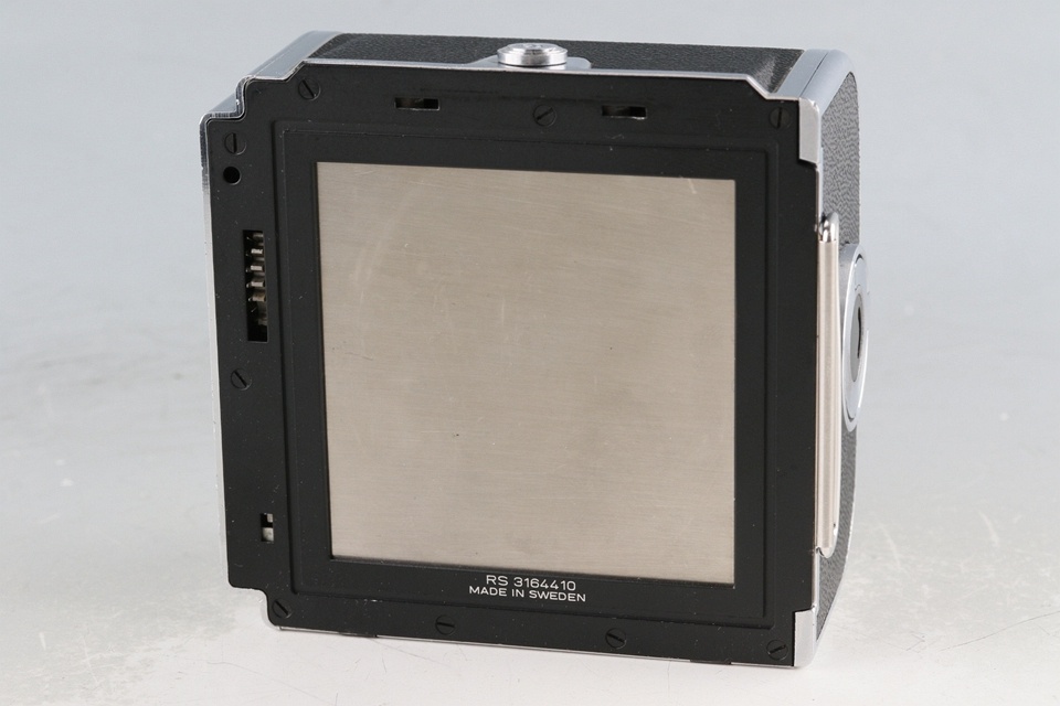 Hasselblad 500C/M + Carl Zeiss Planar T* 80mm F/2.8 C Lens + A12 #61735E1