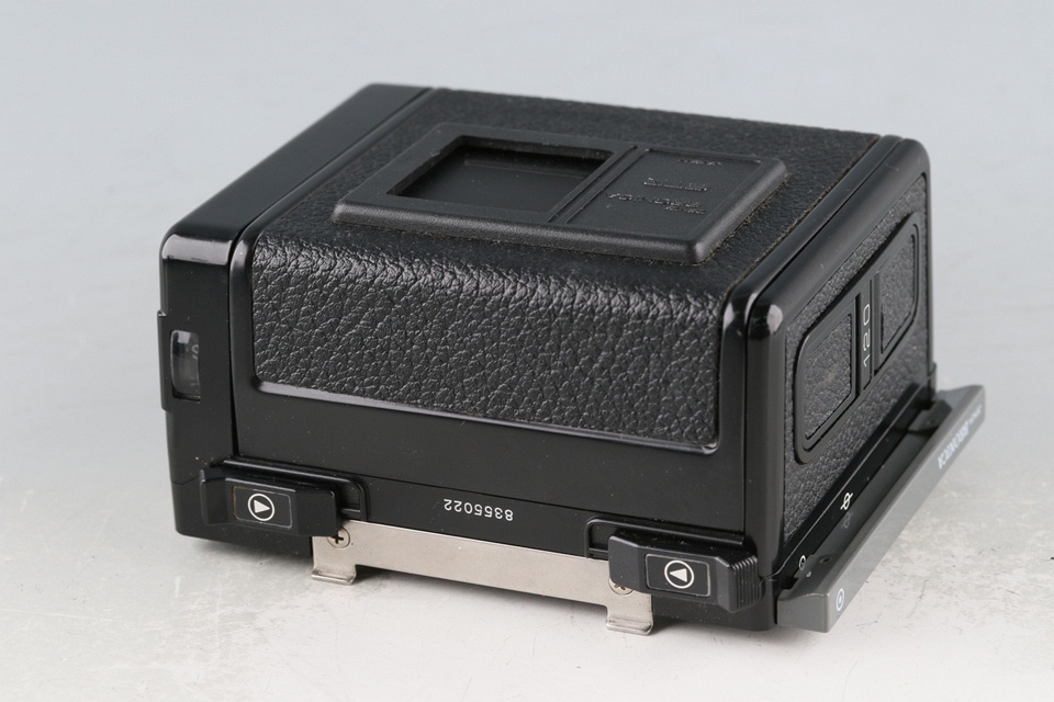 Zenza Bronica ETR Si + Zenzanon-PE 75mm F/2.8 Lens #61982E1