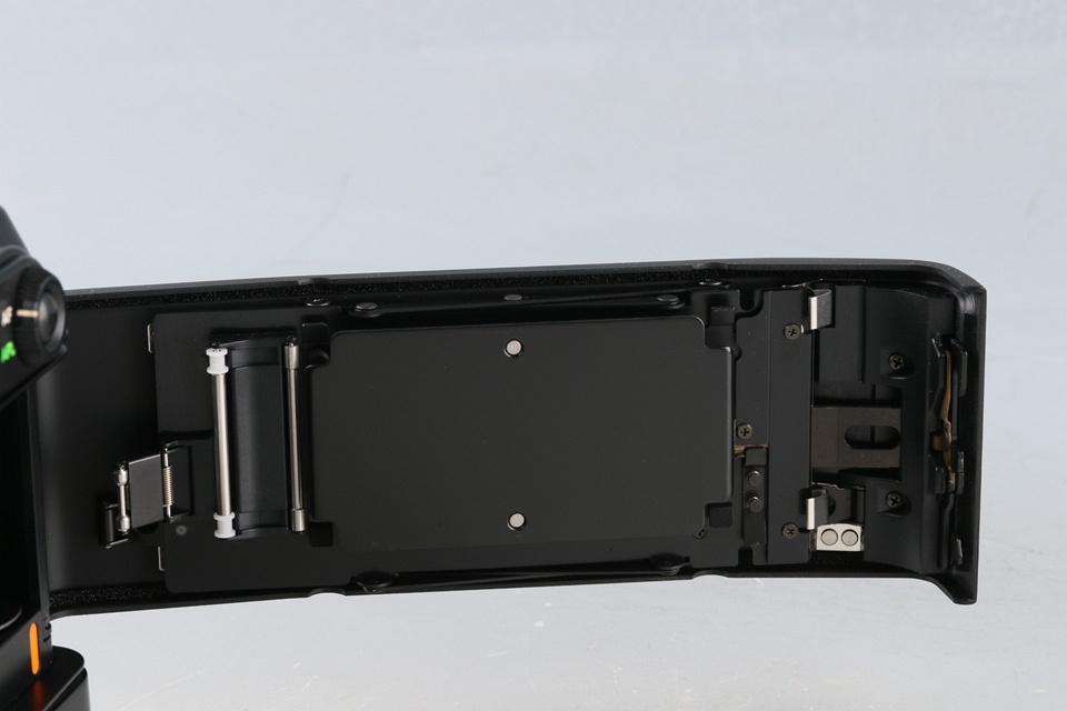 Contax AX 35mm SLR Film Camera #61998E4