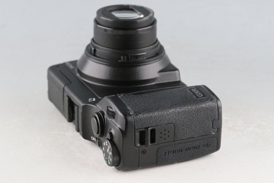 Ricoh GXR Digital Camera + P10 28-300mm F/3.5-5.6 VC Lens #62107E4