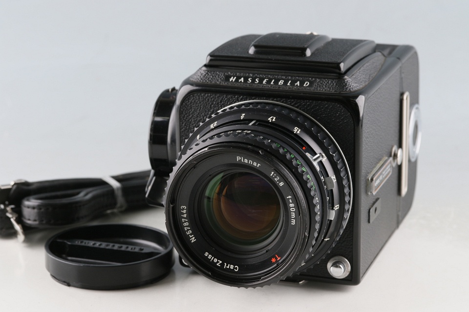 Hasselblad 500C/M + Carl Zeiss Planar T* 80mm F/2.8 C Lens + A12 #62108E1