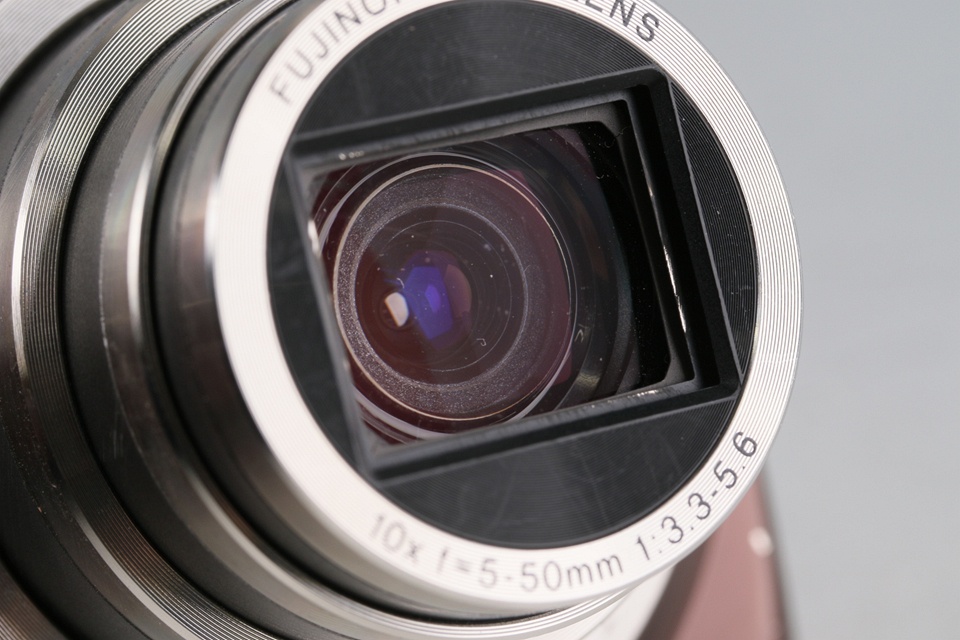 Fujifilm FinePix F70EXR Digital Camera #62470I