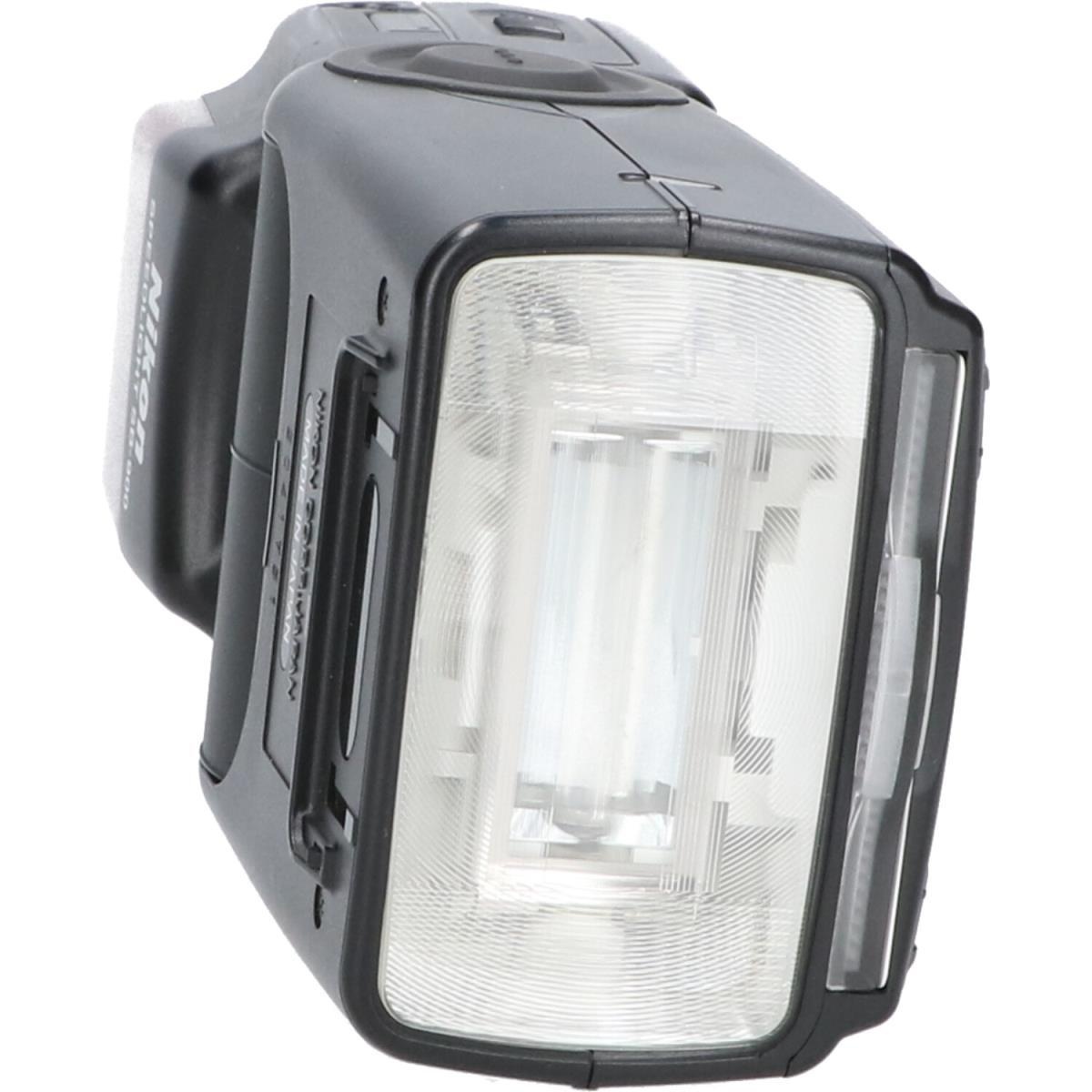 SB-900