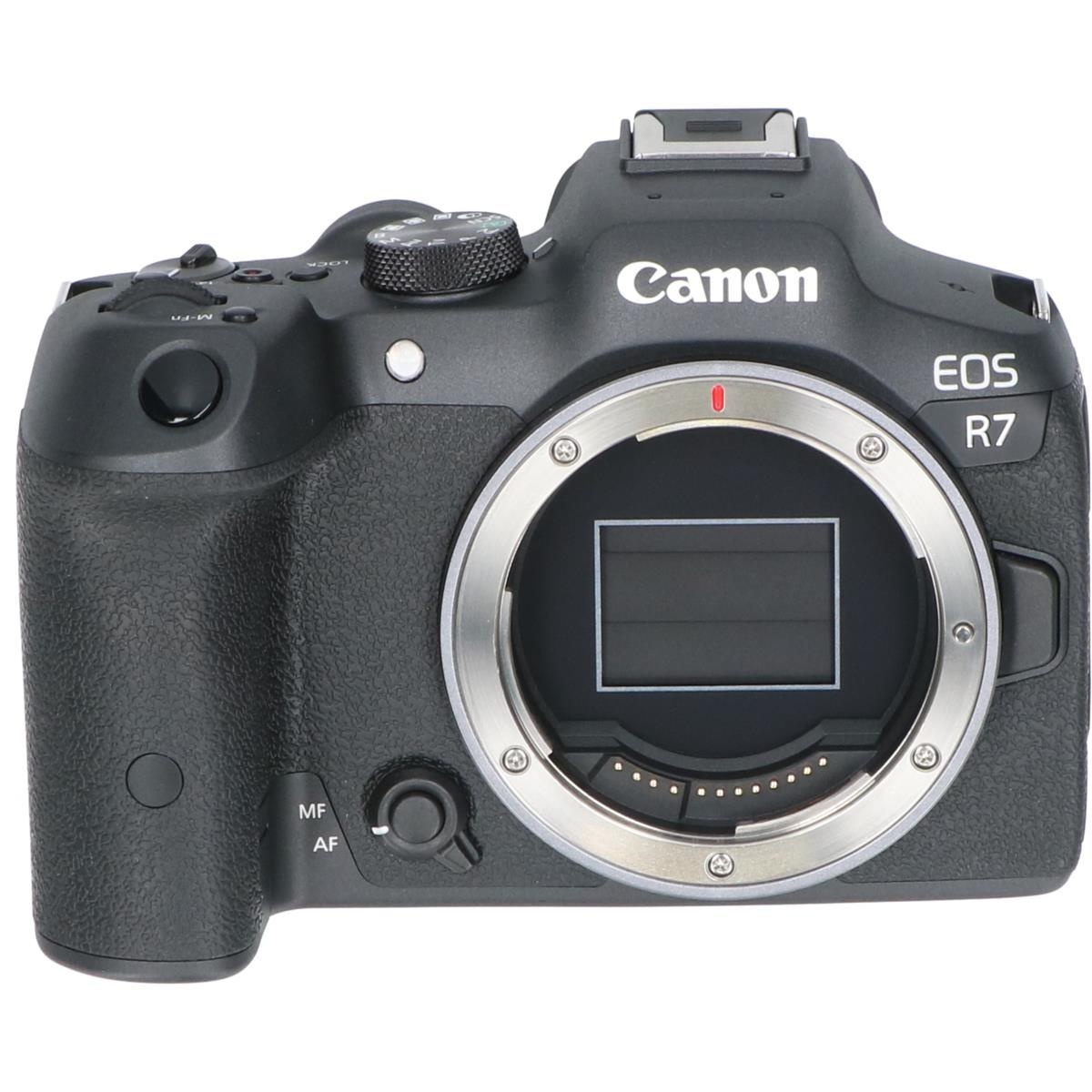 EOS R7