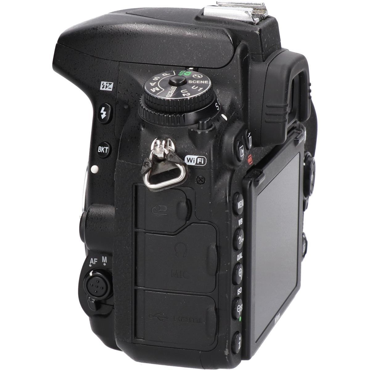 D750