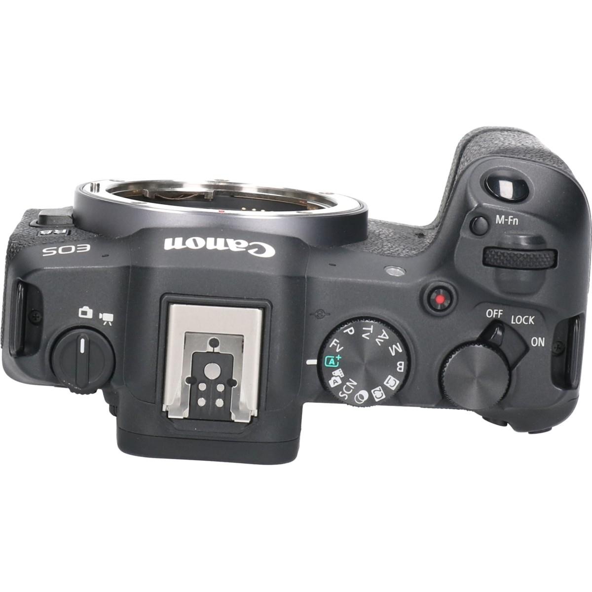 EOS R8