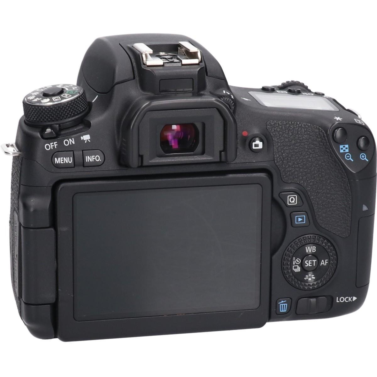 EOS8000D