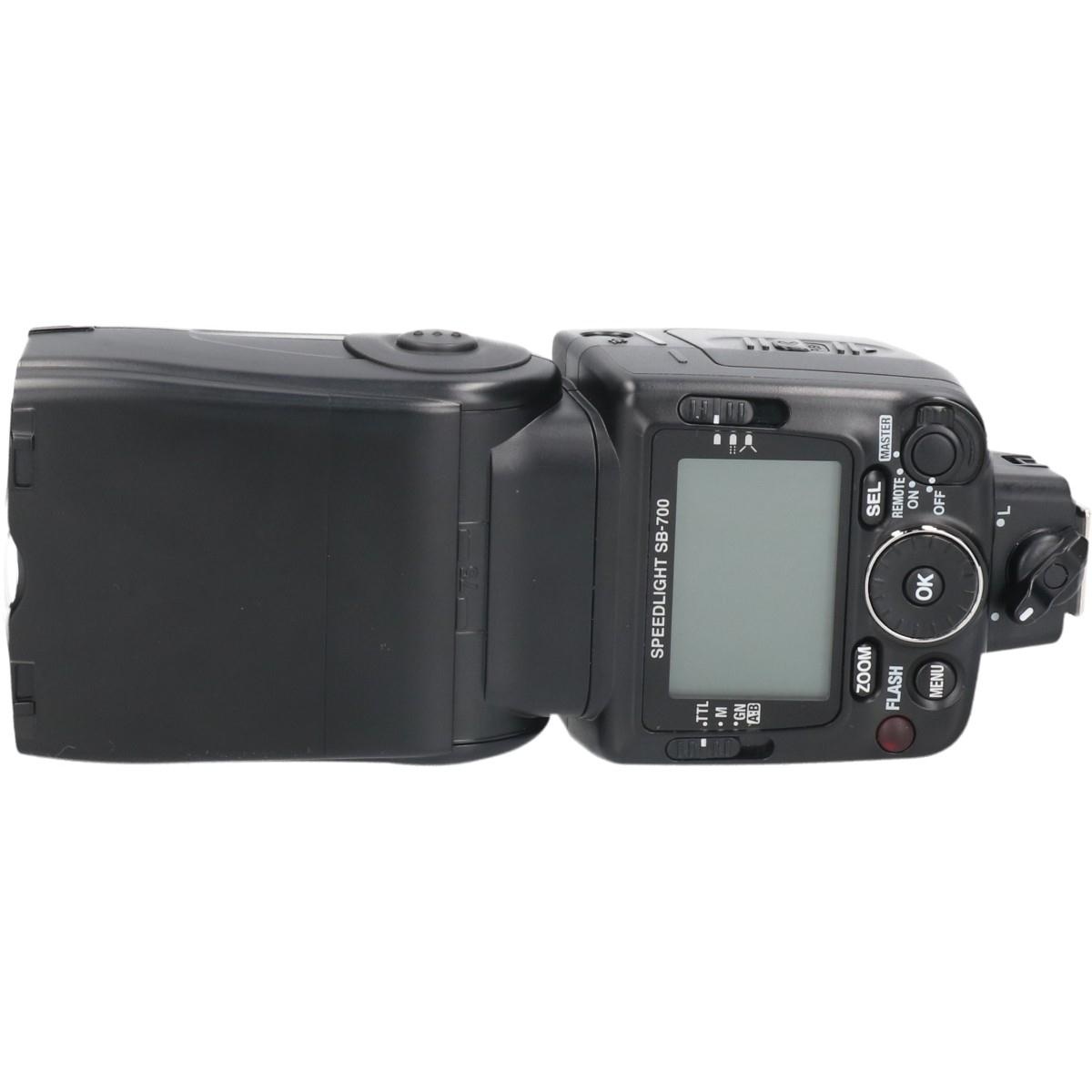 SB-700