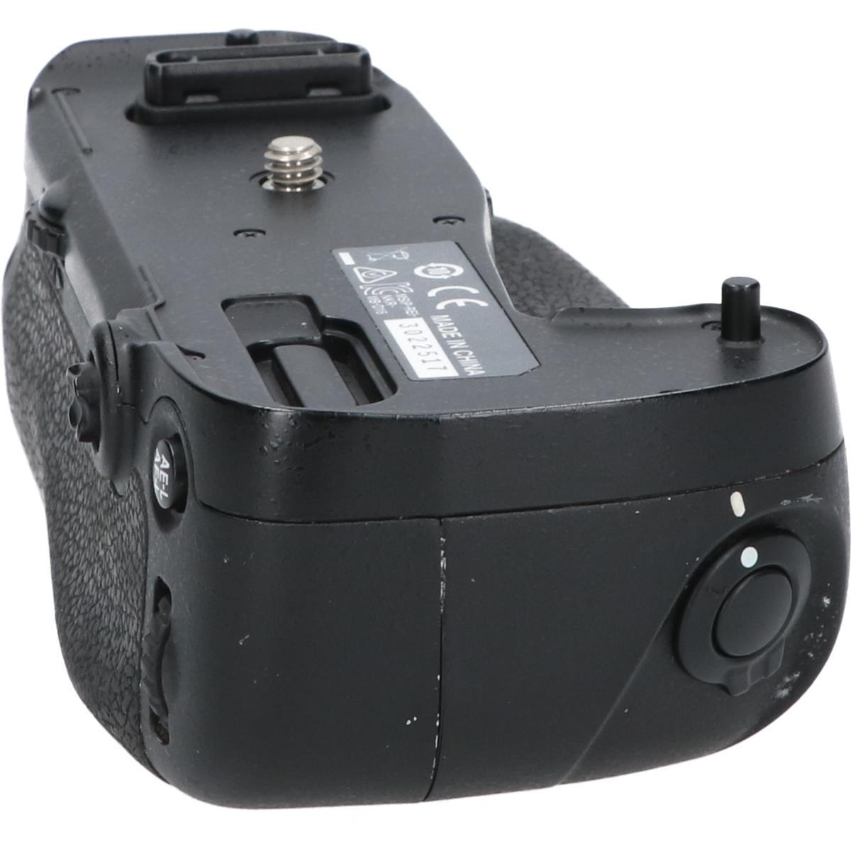 MB-D16 (D750)