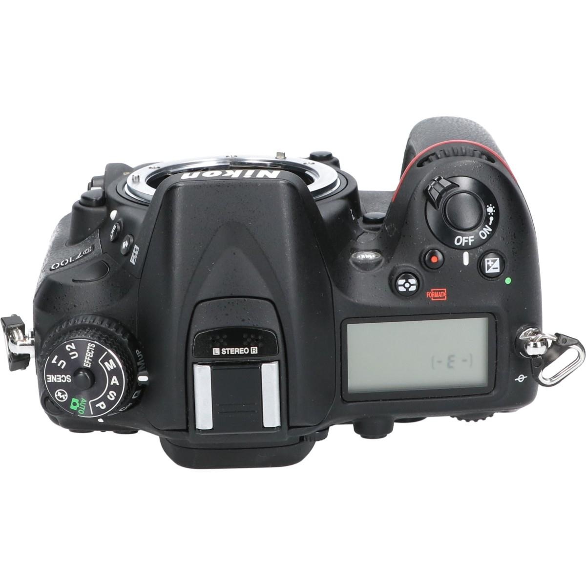 D7100