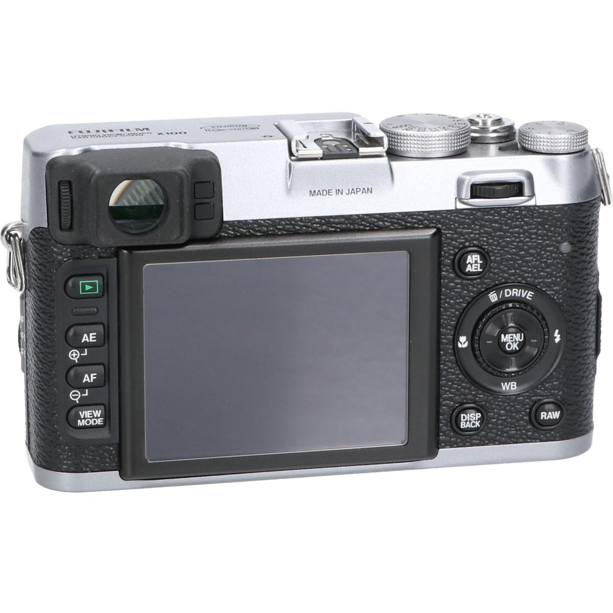FINEPIX X100