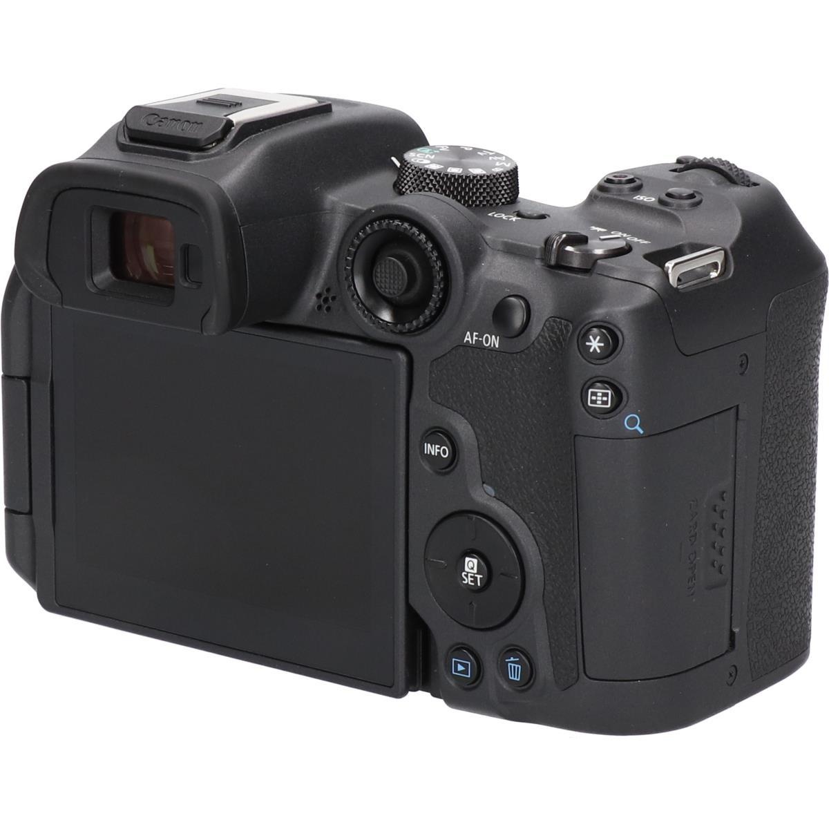 EOS R7