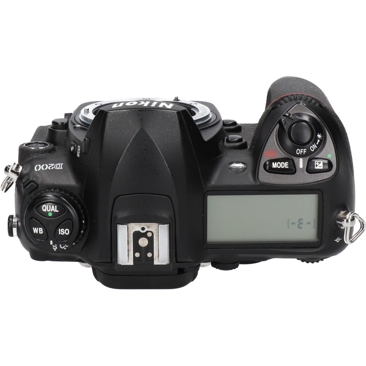 D200