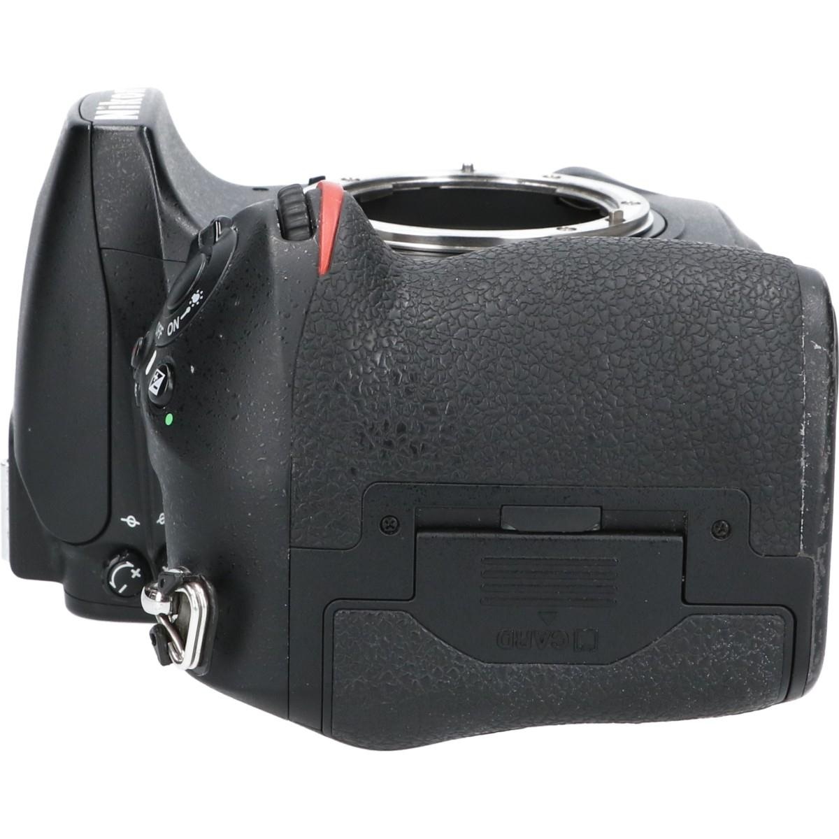 D810